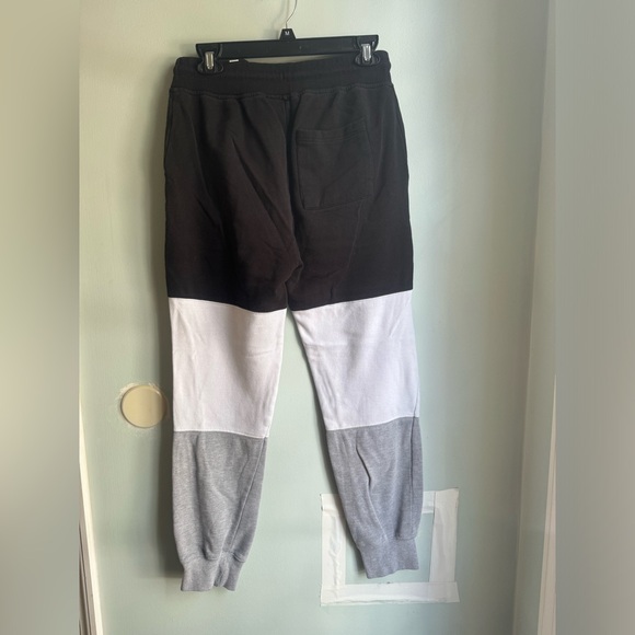 Express Sweatpants - Picture 2 of 8